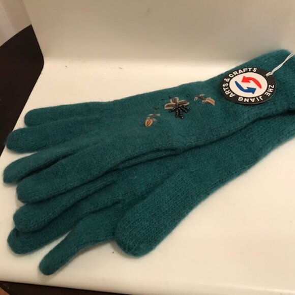 EXCLUSIVE LOT OF 2: NWT WOMEN GLOVES LAMBSWOOL & ANGORA WITH EMBROIDERY … - Picture 2 of 4